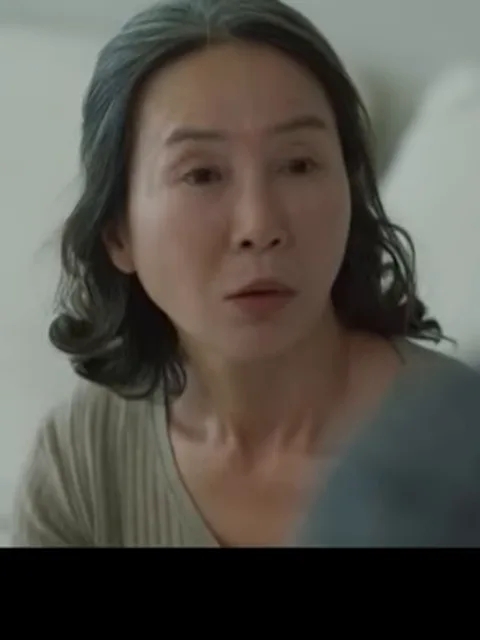 탐정들의영업비밀 39회 재연배우 - 의뢰인 어머니 역 (프로필 미공개)